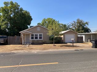 719 E Ivy St, Hanford, CA 93230