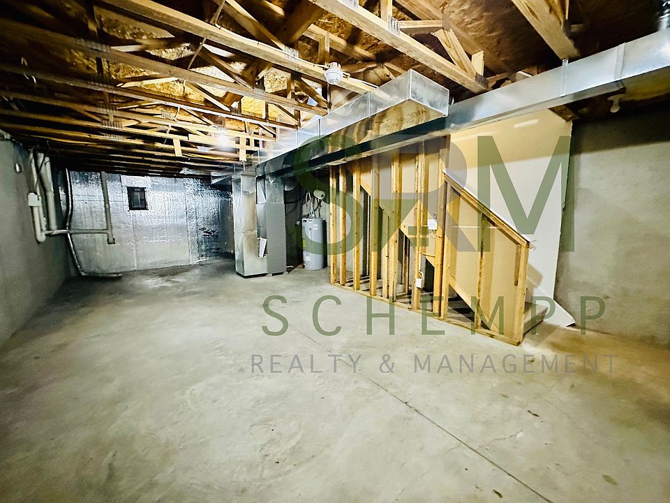 1st image of 102 Weist Pl #104