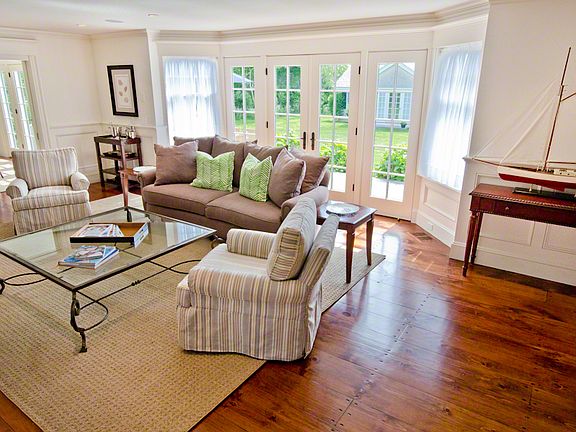 Large Sunny Living Room