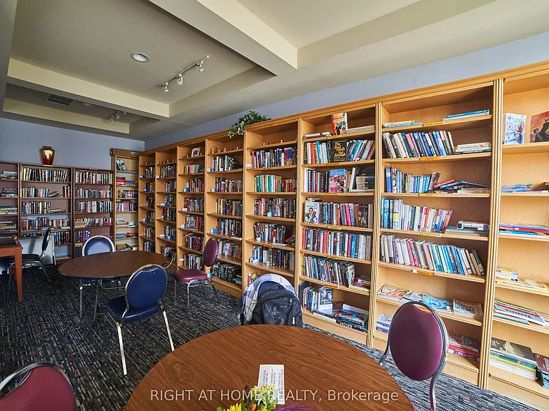 1700 Eglinton Ave E #609 — Photo 16