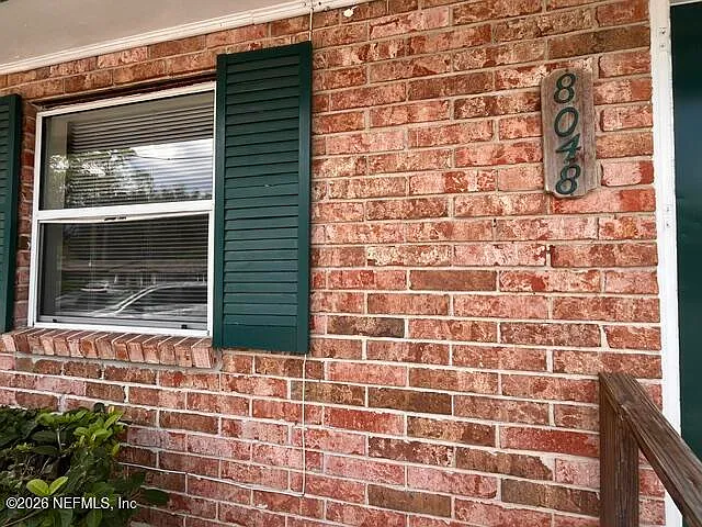 2 bed, 1.0 bath, 1404 sqft, $1,300 — Photo 2