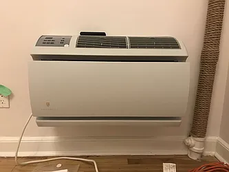 Rented by Metropolis Real Estate of Manhattan