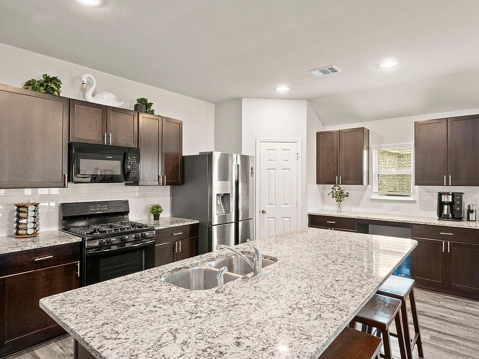 GOURMET COOKING AWAITS!