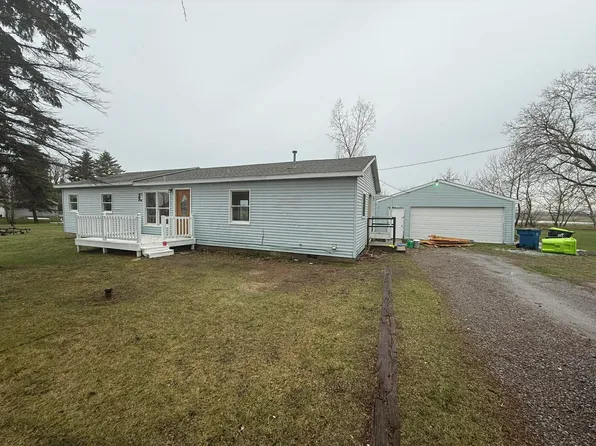 1442 Eleven Mile Rd, Auburn, MI 48611