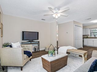 7806 Colonial Club Ct APT 3B, Riverview, FL 33578