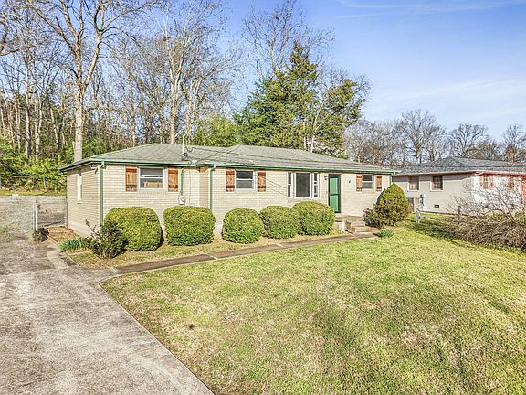2nd image of 375 Spring Valley Dr