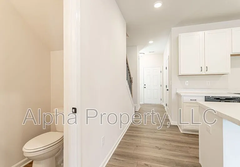 12 Lone Cypress St — Photo 6