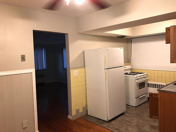 4th image of 1519 Ambrose Ave