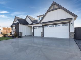 2595 E Tenzing Dr, Meridian, ID 83642