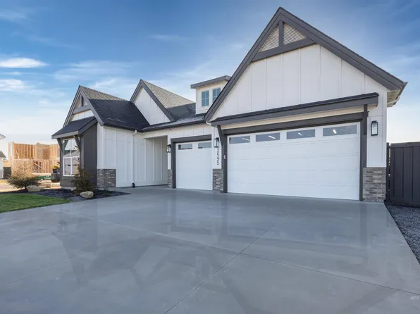 2595 E Tenzing Dr, Meridian, ID 83642