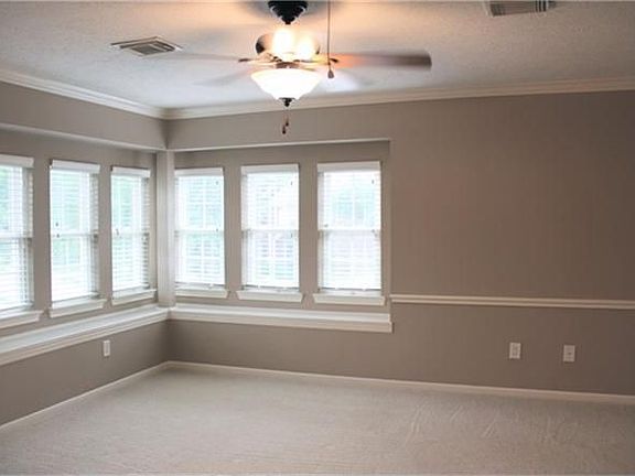 5th image of 16503 Town Lake Ct
