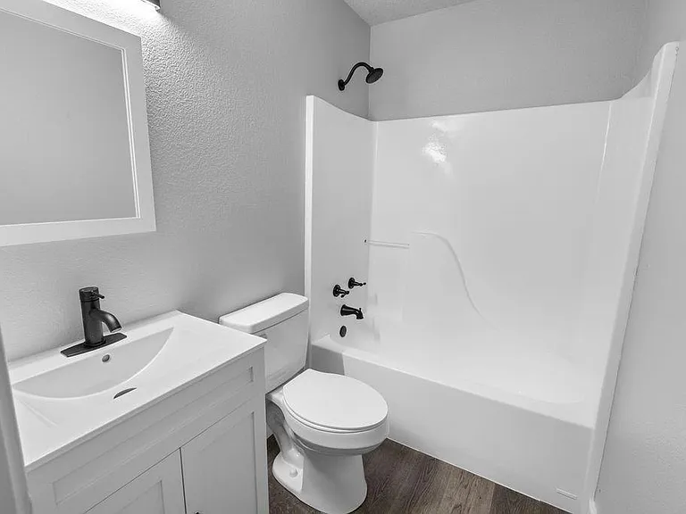 705 W Crawford St #709 — Photo 11