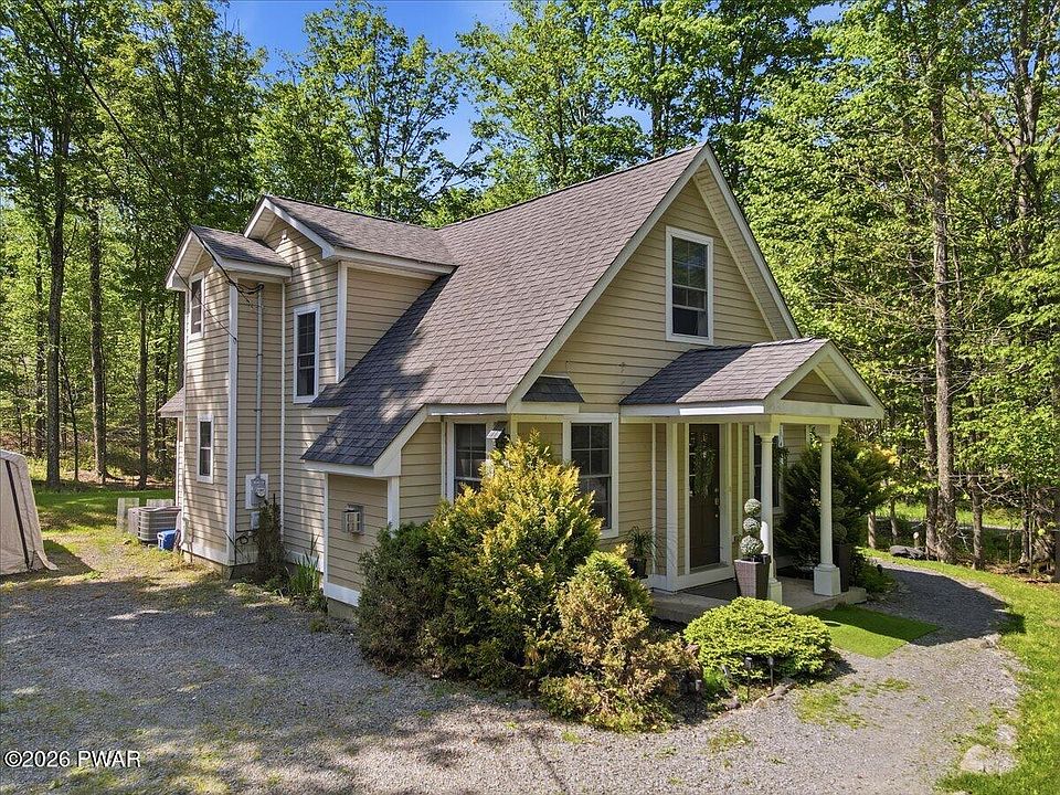 1st image of 142 Wallenpaupack Dr