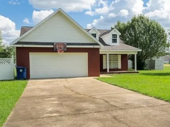 1601 Johnny Murphy Rd, Dothan, AL 36301