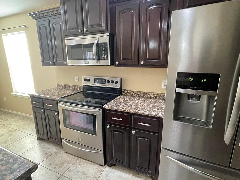 4405 Thunderbird Ave — Photo 29