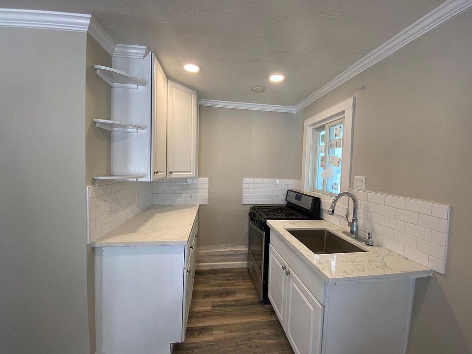 2nd image of 15160 Monterey Rd Unit 1