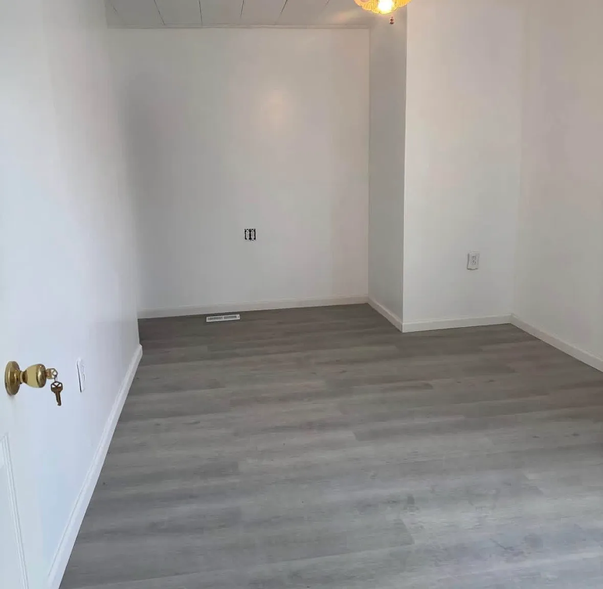 3 bed, 1380 sqft, $2,000 — Photo 3