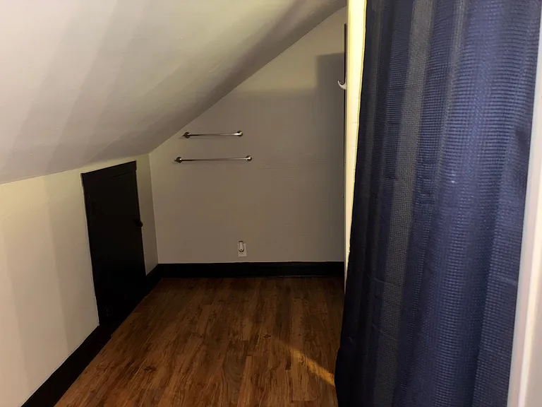 576 Abbott Ave #3 — Photo 7