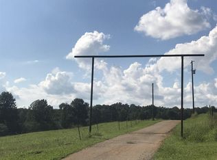 313 Pottery Shop Dr, Cleveland, GA 30528