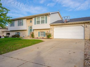 3075 Mallory St, Portage, IN 46368