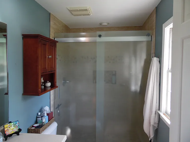 290 Heritage Rd — Photo 12