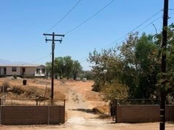 20680 Santa Rosa Mine Rd, Perris, CA 92570