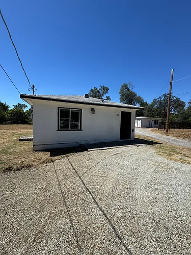 1101 Hawthorne Ave Photo 1