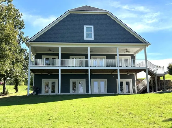 222 Gardenia Dr, Ninety Six, SC 29666