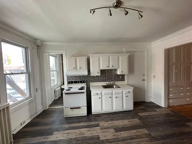 118A Main St #1 — Photo 6