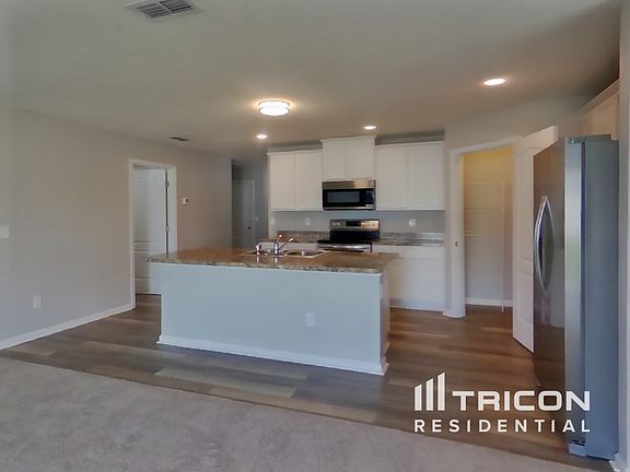 4th image of 3509 Grayson Ln