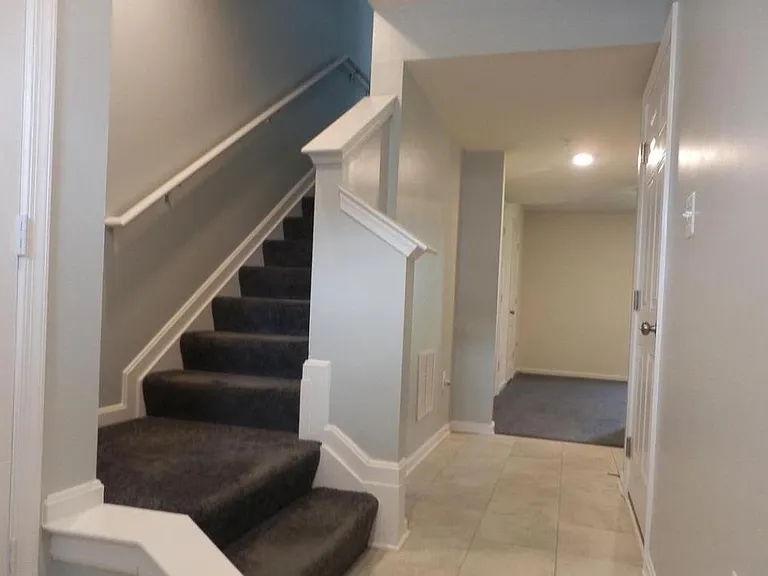 400 Hancock St — Photo 5