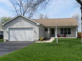 719 Castle St, Sandwich, IL 60548
