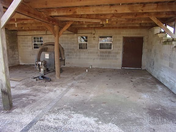4th image of 6840 Highway 641 N
