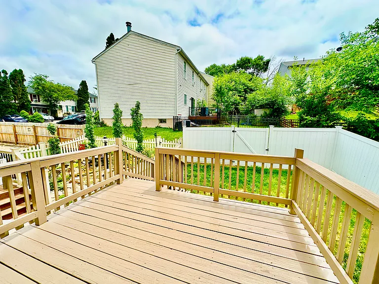 2220 Fox Run — Photo 12