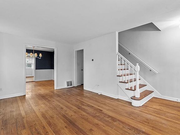 3rd image of 8636 Minnehaha Ln