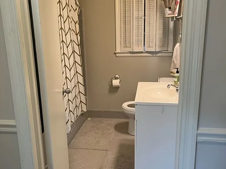 2600 Selwyn Ave — Photo 8