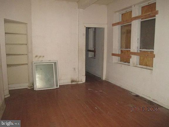 2nd image of 2019 E Orleans St