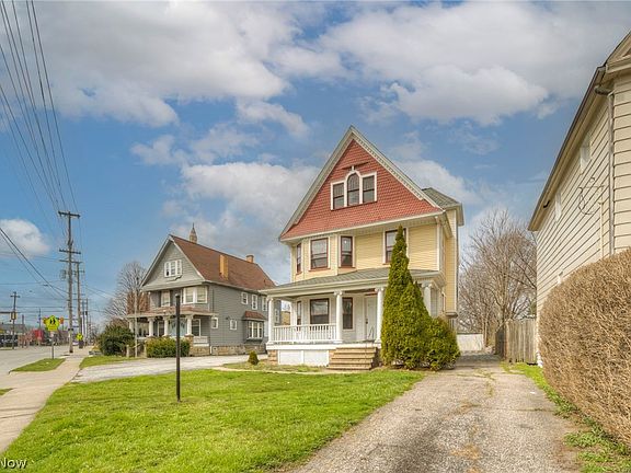 2nd image of 4432 Pearl Rd.