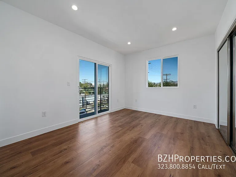 6336 Beck Ave #2 — Photo 25