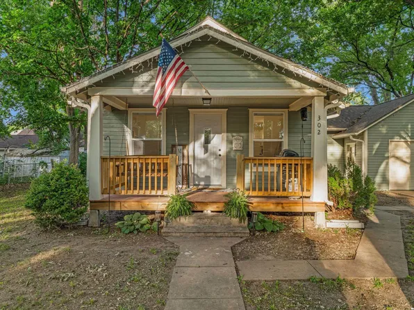 302 Masche St, Silver Lake, KS 66539