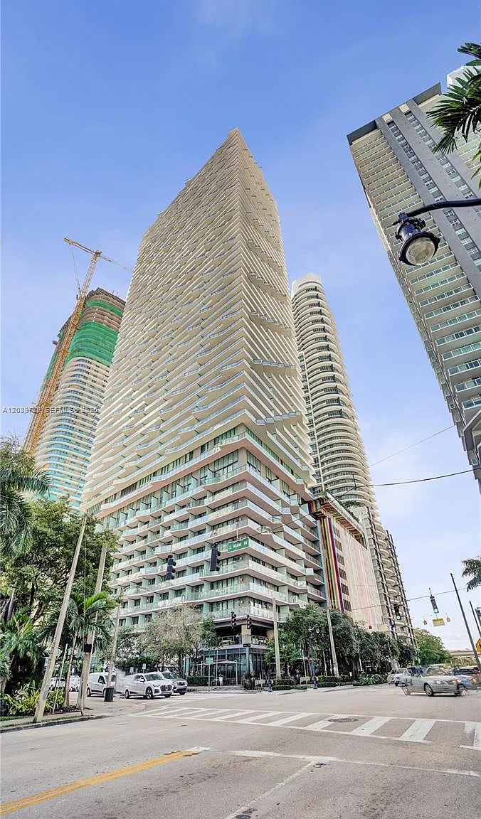 1300 S Miami Ave — Photo 3