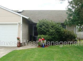 16401 NE 8th St APT B, Vancouver, WA 98684
