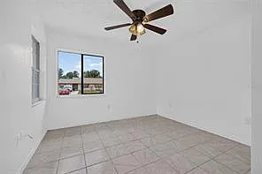 658 Royalty Ct — Photo 15