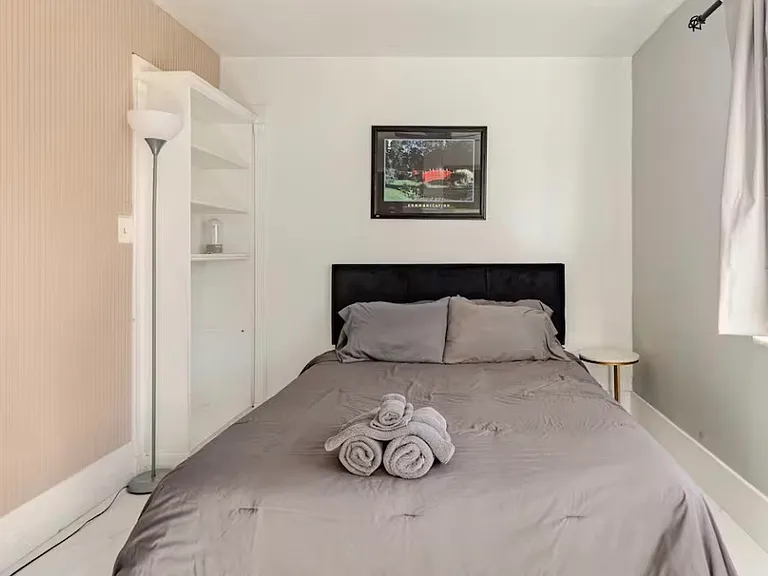 1943 Rodman St #1 — Photo 8