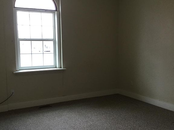 5th image of 508 W Broadway Ave #508
