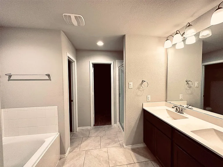 22043 Mission Canyon Ln — Photo 12