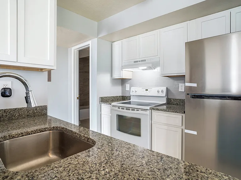 13424 Lord Dunbore Pl #24 — Photo 8