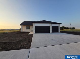 14920 Werner St, Waverly, NE 68462