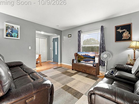 3rd image of 5735 Huron St