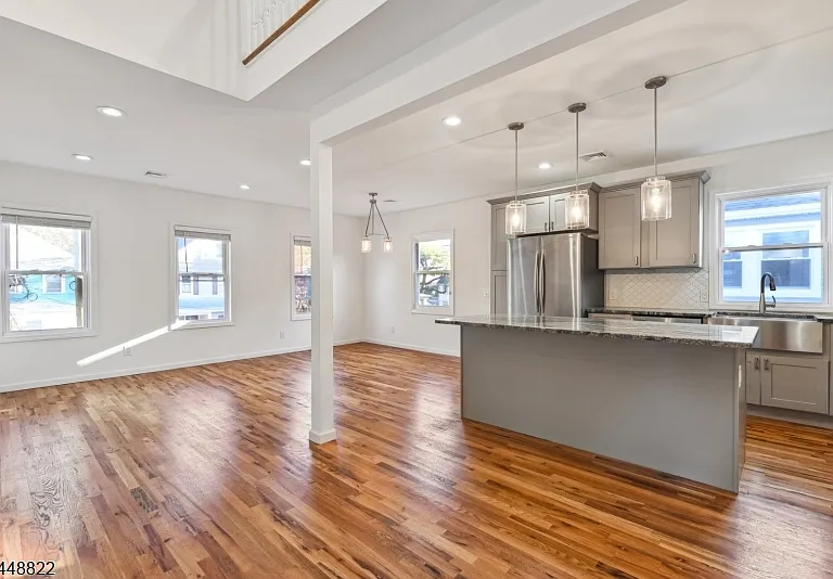 43 Howe Ave #2 — Photo 3